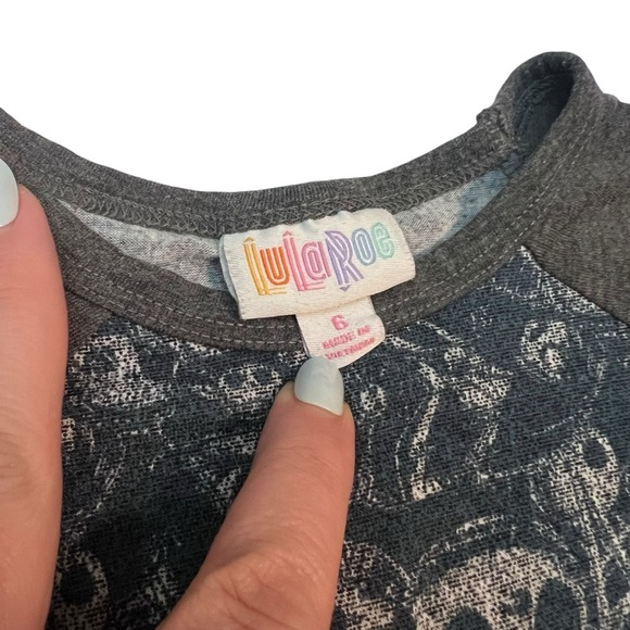 Disney x LuLaRoe Girls Raglan Tee Shirt Size 6 – Jack Skellington Nightmare - Picture 3 of 5